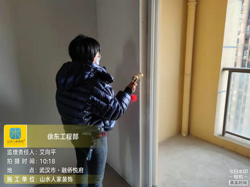 融僑悅府小區(qū)裝修工地開(kāi)工大吉