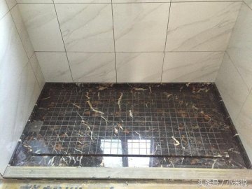越來(lái)越多人衛(wèi)生間裝修不貼瓷磚了，現(xiàn)在流行這樣做，太聰明了